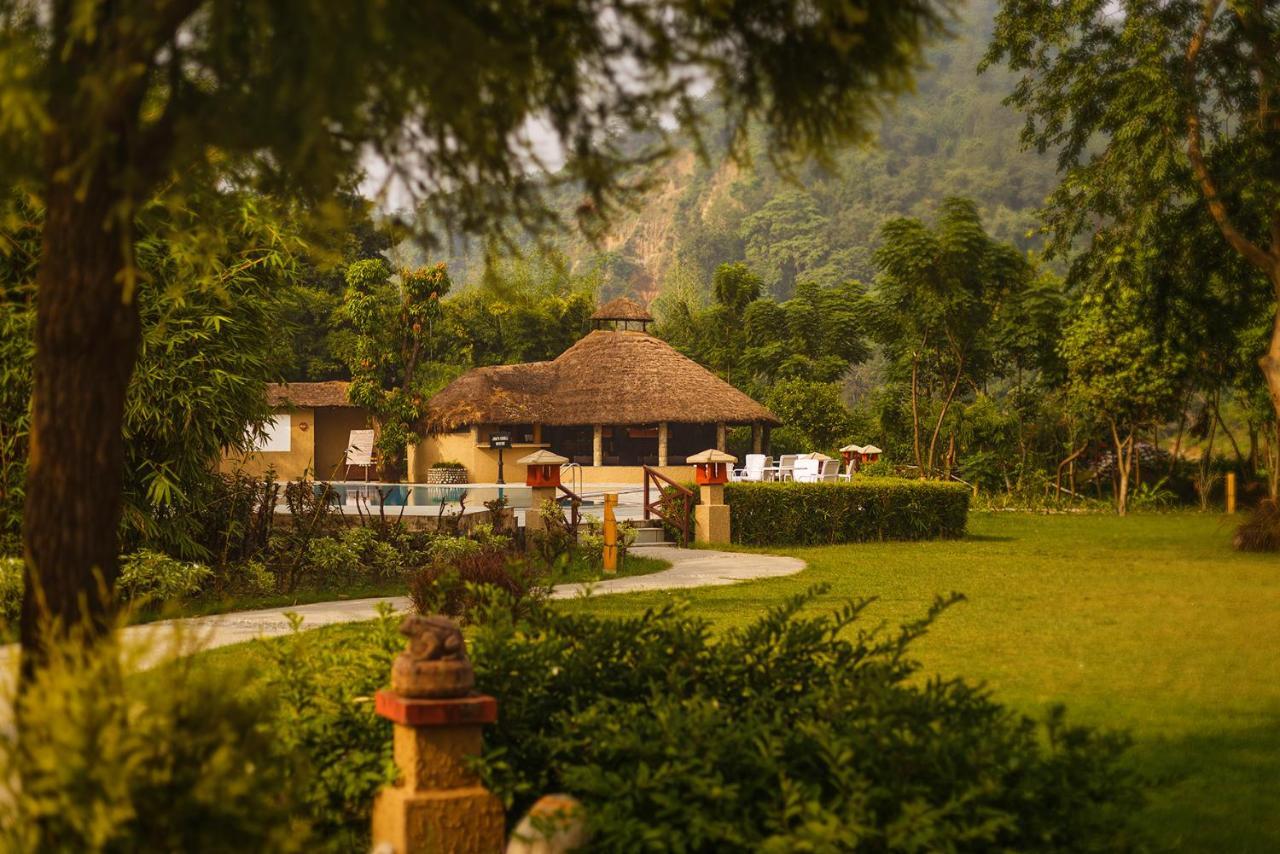 The Riverview Retreat Corbett By Leisure Hotels Garjia Exterior photo
